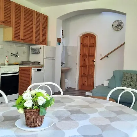 Balaton Chillhouse *