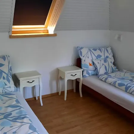 Balaton Chill House * 벌러토너커러처