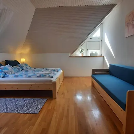 Balaton Chillhouse * Balatonakarattya